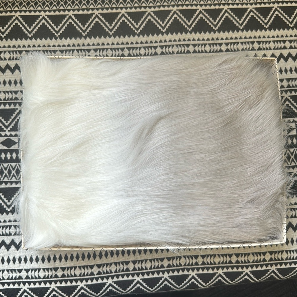 Cozee Australia faux fur luxury warming pillow